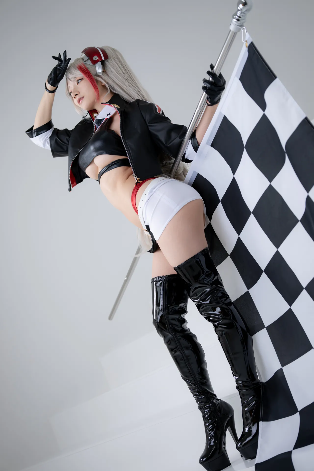 尊みを感じて桜井 Prinz Eugen-erohere1.webp